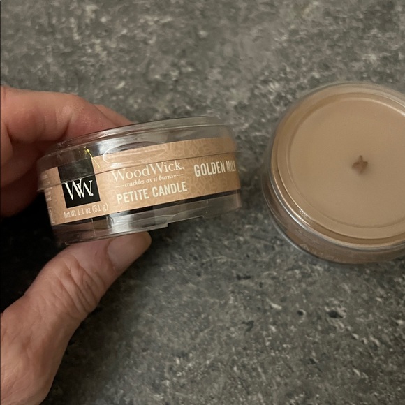 Woodwick petite golden milk candles lot new - Picture 2 of 4